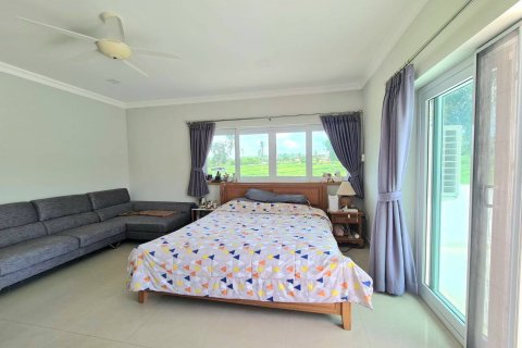 House in Sattahip, Thailand 4 bedrooms № 37193 - photo 9