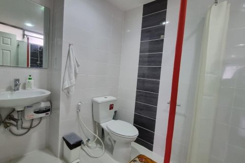 Condo in Bang Lamung, Thailand, 2 bedrooms  № 37270 - photo 25