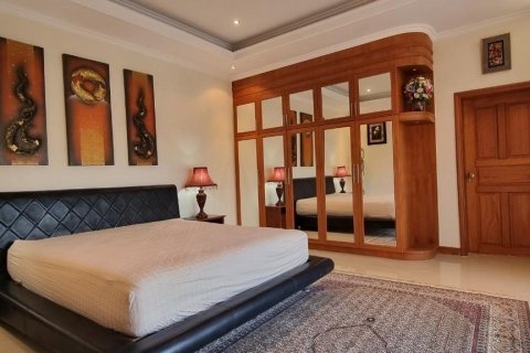 House in Bang Lamung, Thailand 3 bedrooms № 37217 - photo 12