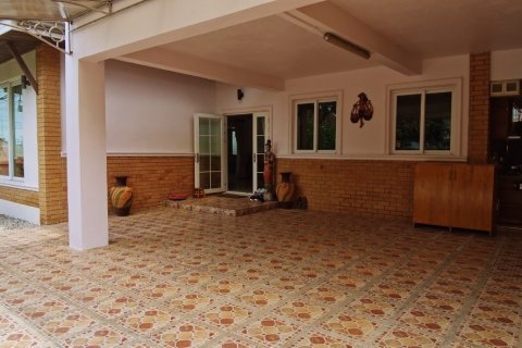 House in Bang Lamung, Thailand 5 bedrooms № 37847 - photo 2