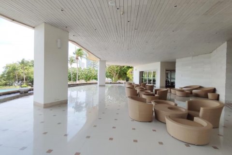 Condo in Bang Lamung, Thailand, 3 bedrooms  № 38377 - photo 17