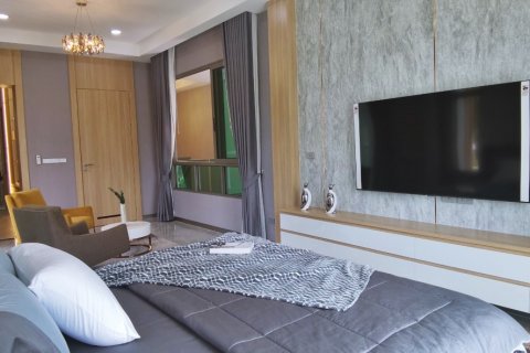 House in Bang Lamung, Thailand 4 bedrooms № 37842 - photo 18