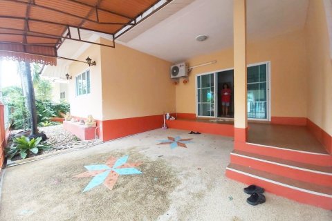 House in Bang Lamung, Thailand 2 bedrooms № 38520 - photo 2