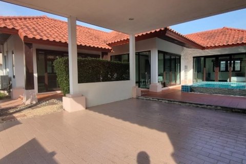 House in Sattahip, Thailand 3 bedrooms № 38015 - photo 21