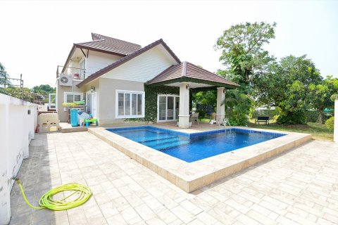 House in Bang Lamung, Thailand 3 bedrooms № 37937 - photo 4