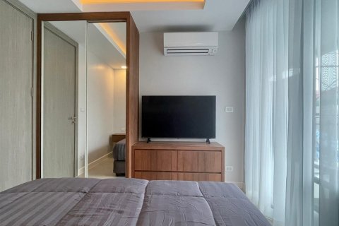 Condo in Bang Lamung, Thailand, 2 bedrooms  № 37241 - photo 13