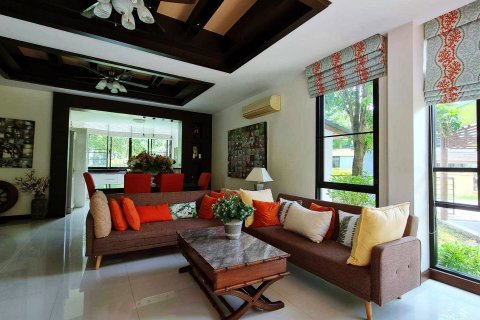 House in Bang Lamung, Thailand 4 bedrooms № 37809 - photo 3