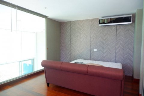 Condo in Bang Lamung, Thailand, 4 bedrooms  № 38739 - photo 12