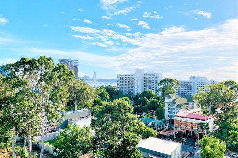 Condo in Bang Lamung, Thailand, 2 bedrooms  № 39012 - photo 1