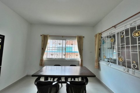 House in Bang Lamung, Thailand 2 bedrooms № 37813 - photo 10