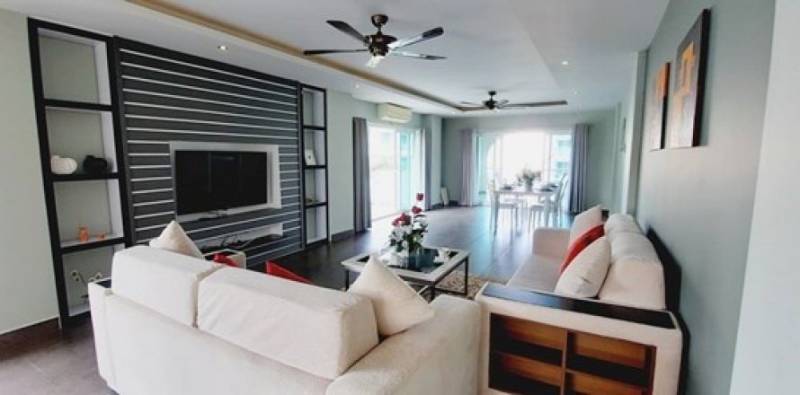 Condo in Bang Lamung, Thailand, 2 bedrooms  № 37880