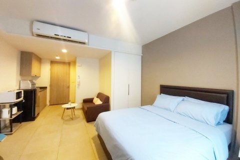 Studio in the Condo in Bang Lamung, Thailand  № 38037 - photo 4