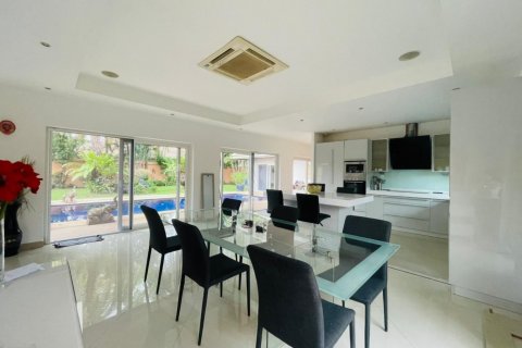 House in Bang Lamung, Thailand 3 bedrooms № 38163 - photo 17