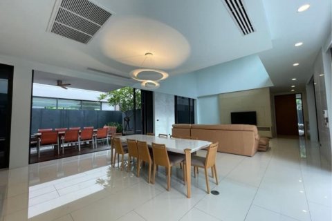 House in Phrae, Thailand 4 bedrooms № 40318 - photo 2