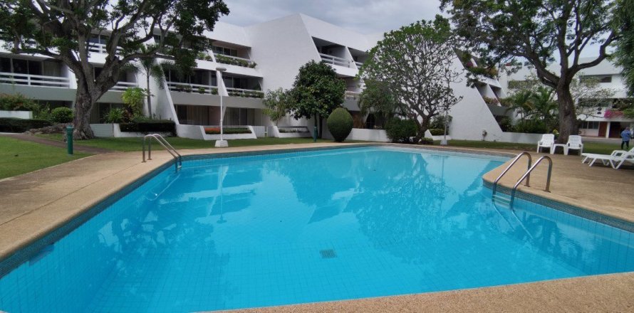 Condo in Sattahip, Thailand, 4 bedrooms  № 37195