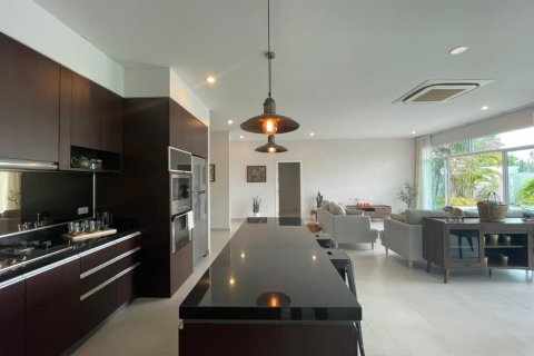 House in Bang Lamung, Thailand 3 bedrooms № 37315 - photo 14