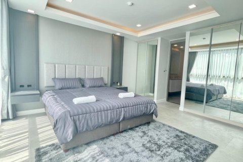 Condo in Bang Lamung, Thailand, 3 bedrooms  № 38011 - photo 13