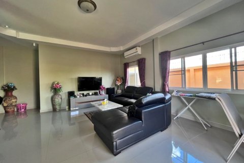 House in Bang Lamung, Thailand 2 bedrooms № 37689 - photo 4