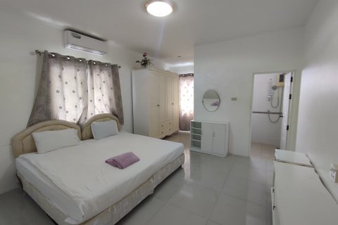 House in Bang Lamung, Thailand 7 bedrooms № 37570 - photo 5