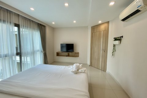 Condo in Bang Lamung, Thailand, 2 bedrooms  № 38071 - photo 12