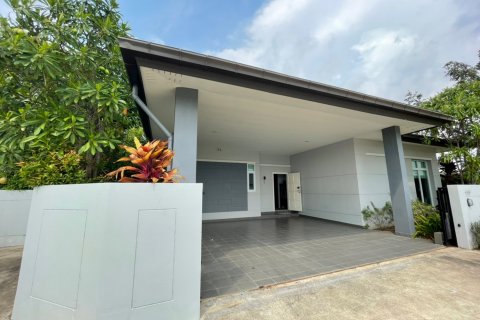 House in Bang Lamung, Thailand 3 bedrooms № 38190 - photo 3