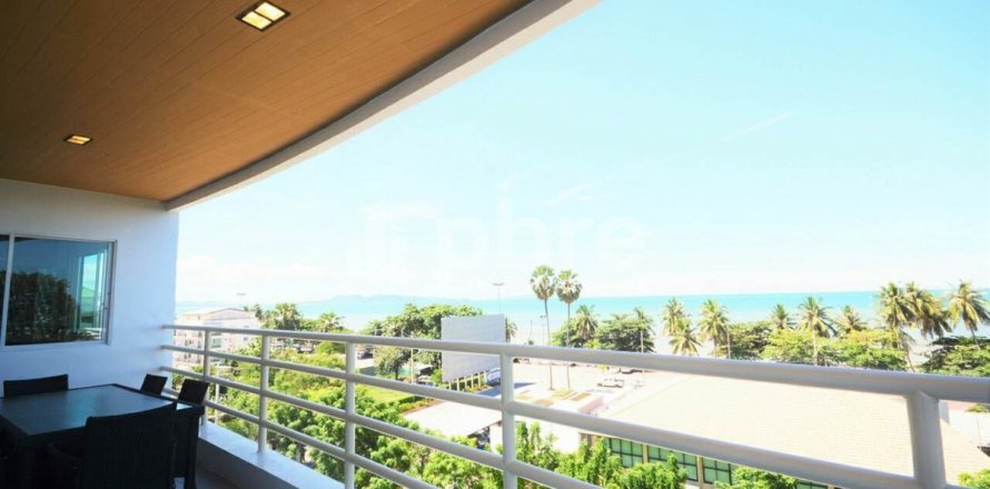 Condo in Pattaya, Thailand, 2 bedrooms in View Talay 8  № 39812