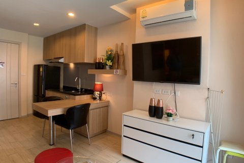 Studio in the Condo in Bang Lamung, Thailand  № 38179 - photo 3