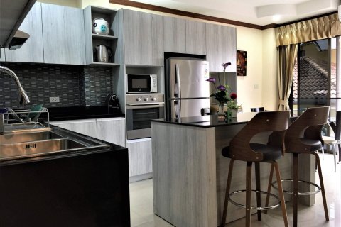 Apartment in Patong, Thailand 2 bedrooms № 37037 - photo 7
