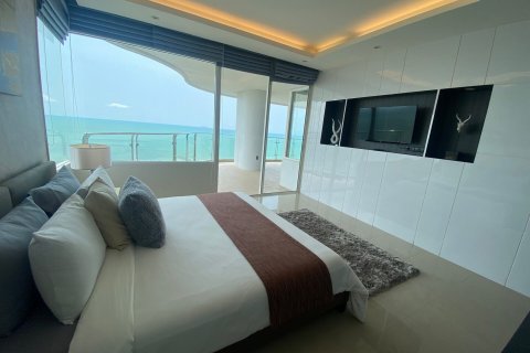 Condo in Sattahip, Thailand, 3 bedrooms  № 37987 - photo 11