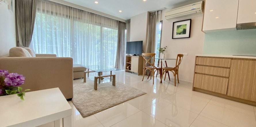 Condo in Bang Lamung, Thailand, 2 bedrooms  № 38071