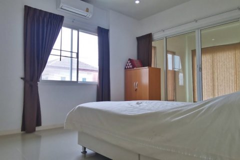 House in Bang Lamung, Thailand 3 bedrooms № 37544 - photo 15