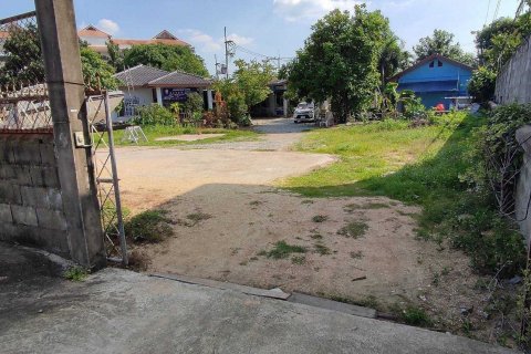 Land in Bang Lamung, Thailand 980 sq.m. № 38140 - photo 1