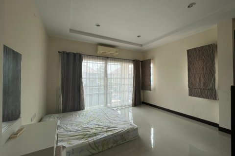 House in Bang Lamung, Thailand 2 bedrooms № 38253 - photo 13