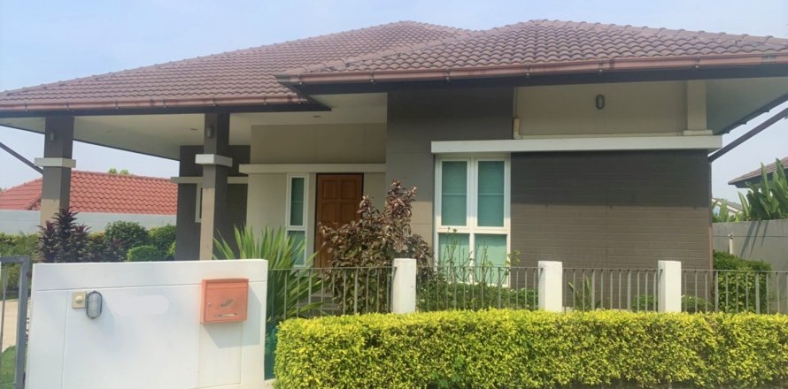 House in Bang Lamung, Thailand 3 bedrooms № 38995