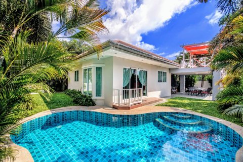 House in Sattahip, Thailand 3 bedrooms № 38135 - photo 1