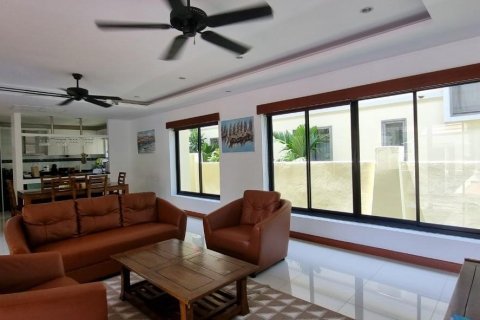 House in Sattahip, Thailand 3 bedrooms № 37184 - photo 5