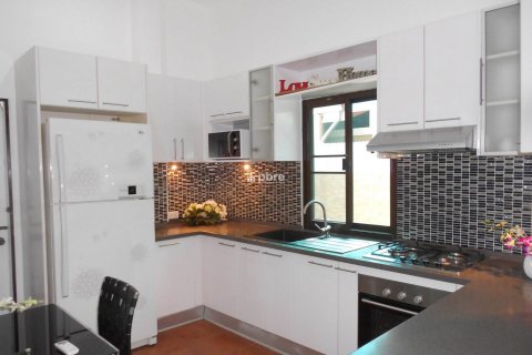 House in Bang Lamung, Thailand 2 bedrooms № 37201 - photo 2