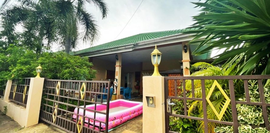 House in Bang Lamung, Thailand 3 bedrooms № 37243