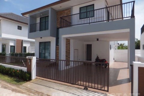 House in Bang Lamung, Thailand 3 bedrooms № 38599 - photo 6