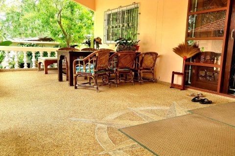 House in Sattahip, Thailand 3 bedrooms № 37292 - photo 3