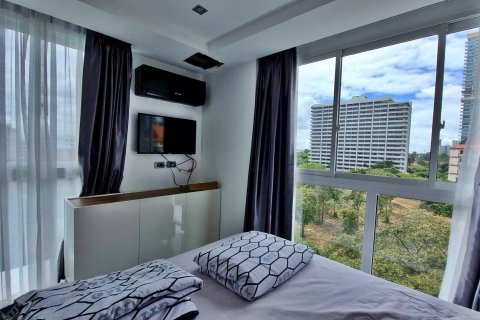 Condo in Bang Lamung, Thailand, 2 bedrooms  № 37263 - photo 15