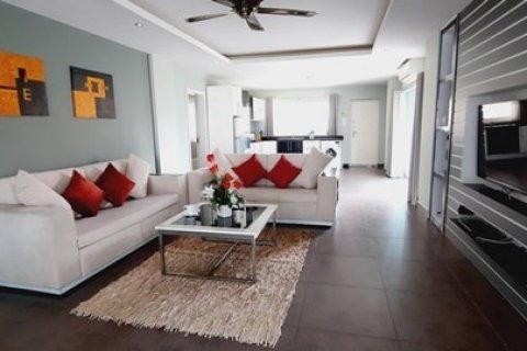 Condo in Bang Lamung, Thailand, 2 bedrooms  № 37880 - photo 3