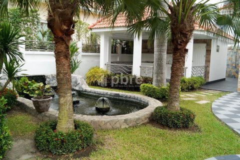 House in Bang Lamung, Thailand 5 bedrooms № 37632 - photo 6