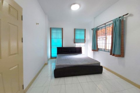 House in Bang Lamung, Thailand 2 bedrooms № 38520 - photo 10