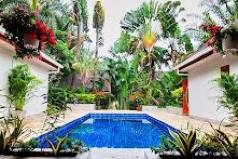 House in Bang Lamung, Thailand 3 bedrooms № 38203 - photo 1