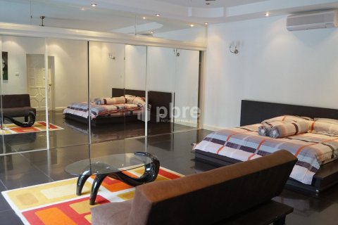 House in Bang Lamung, Thailand 5 bedrooms № 37632 - photo 10