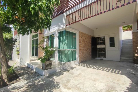 House in Bang Lamung, Thailand 3 bedrooms № 38214 - photo 16