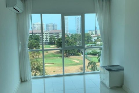 Condo in Bang Lamung, Thailand, 1 bedroom  № 37905 - photo 1