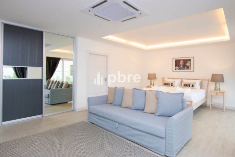 House in Bang Lamung, Thailand 5 bedrooms № 38259 - photo 6