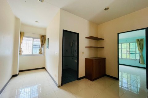 House in Bang Lamung, Thailand 4 bedrooms № 37745 - photo 9